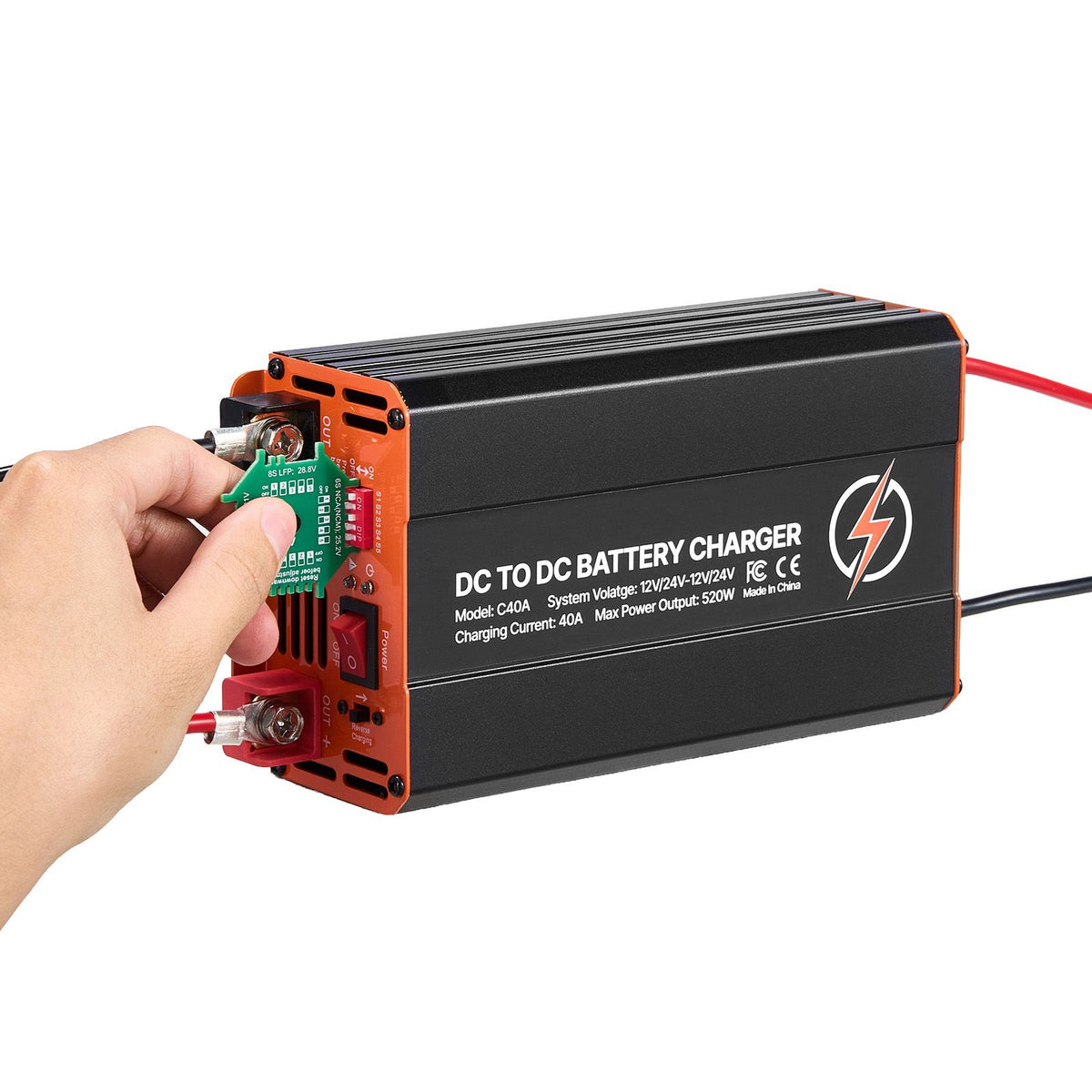 VEVOR 40A 520W DC-DC Battery Charger 12V/24V | RV & 4WD – product view 12